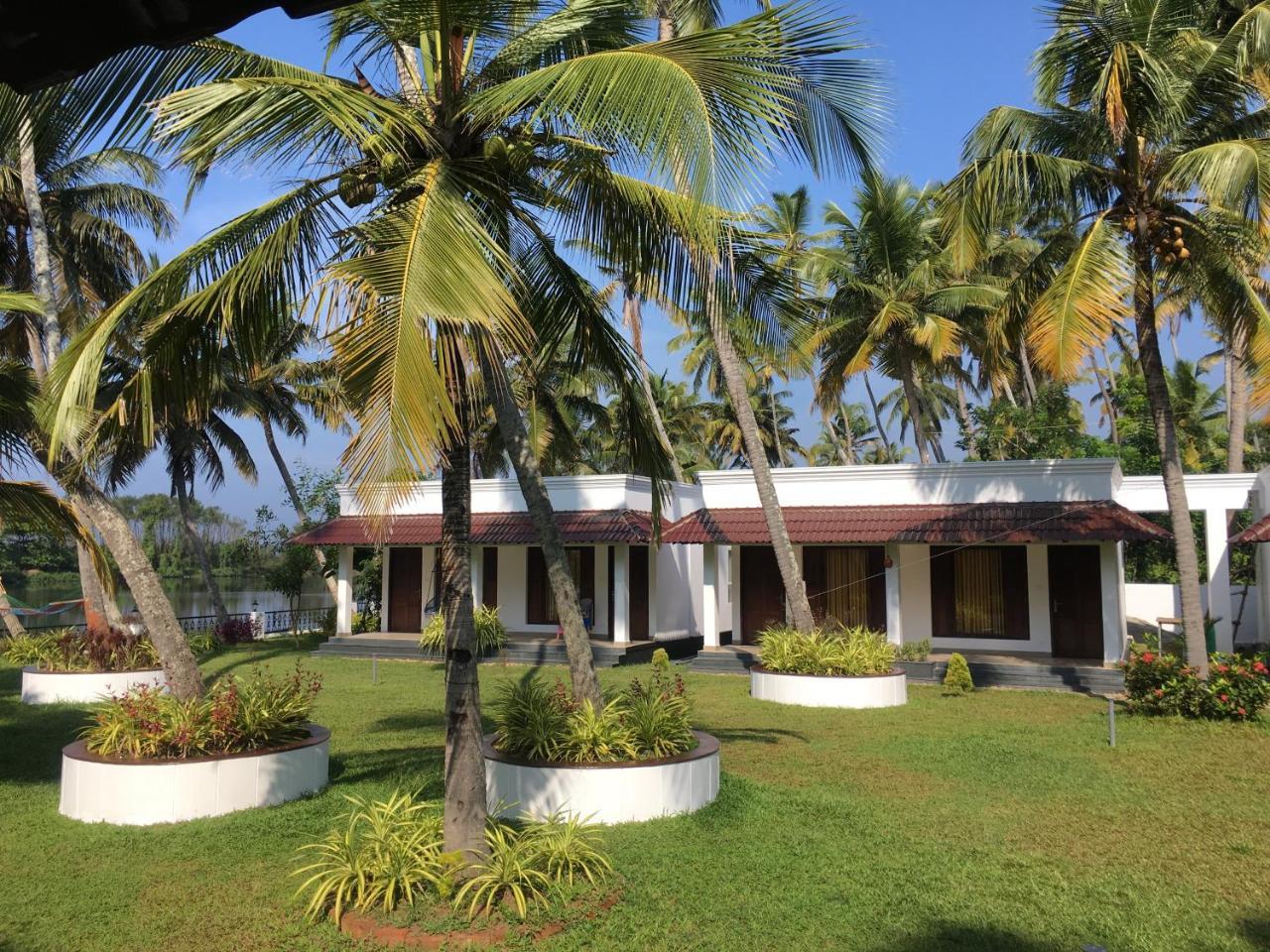 Voye Homes Majestic Retreat Resort Varkala Paravur Exterior photo